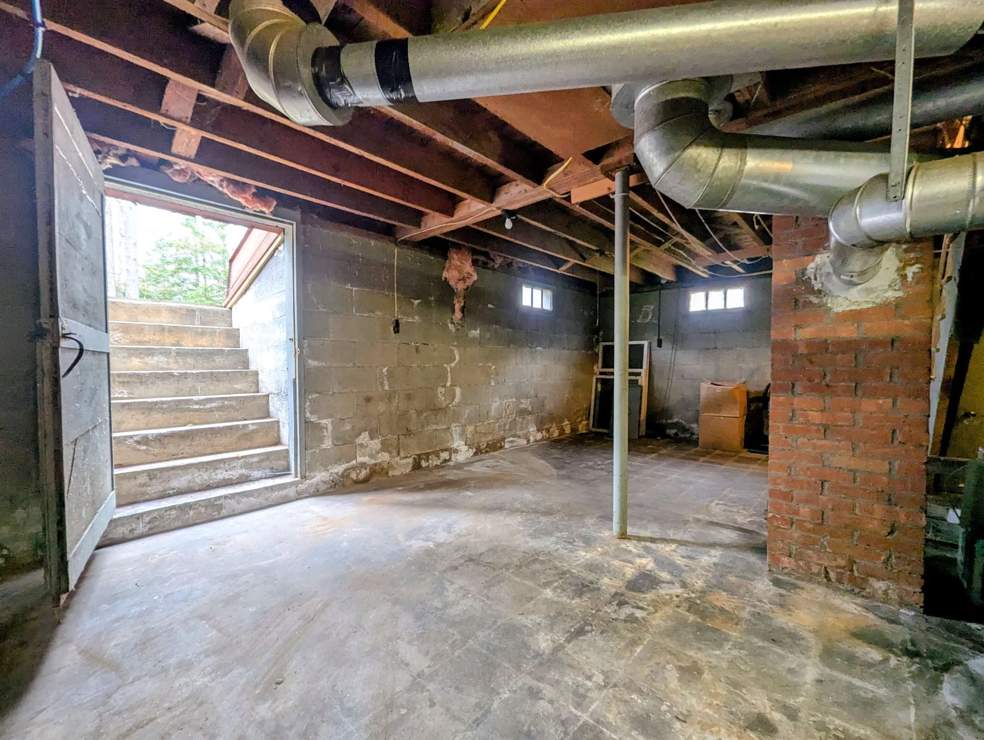 39 Mann Court Claremont NH 03743