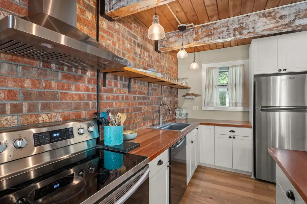 233 Fox Hill Road Stowe VT 05672