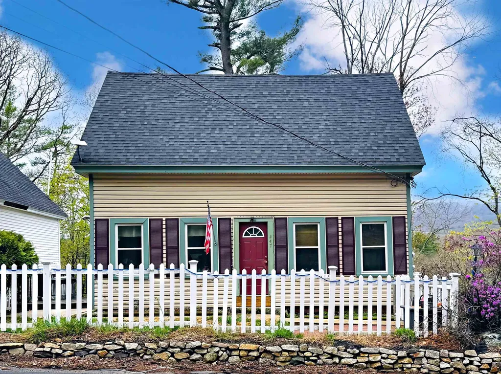 247 Main Street Alton NH 03809