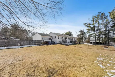 35 Bunker Hill Road Auburn NH 03032