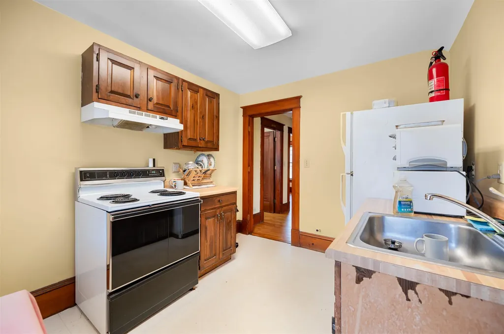 10 Evergreen Drive Berlin VT 05641