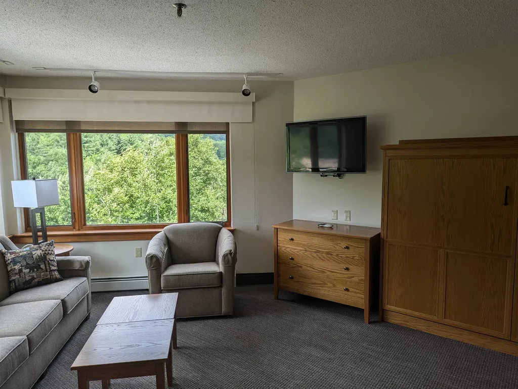 90 Loon Mountain Road Lincoln NH 03251