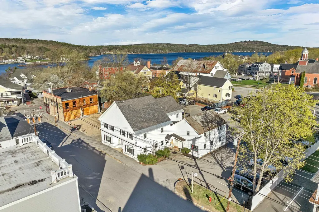 4 Water Street Meredith NH 03253