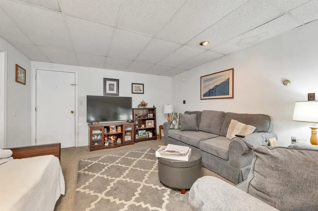 4 Water Street Meredith NH 03253