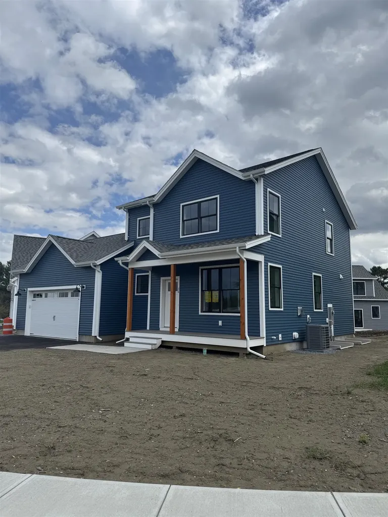 36 Washington Circle Essex VT 05452