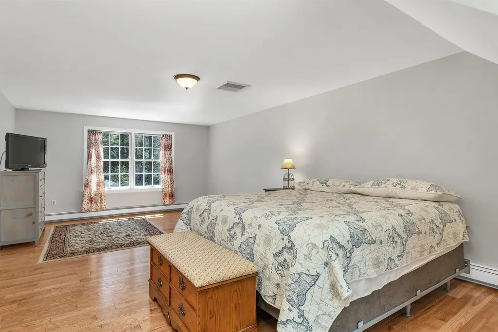 129 Woods Run Rollinsford NH 03869