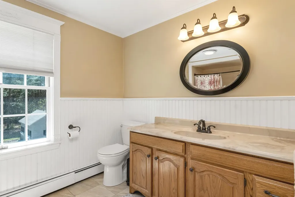 129 Woods Run Rollinsford NH 03869