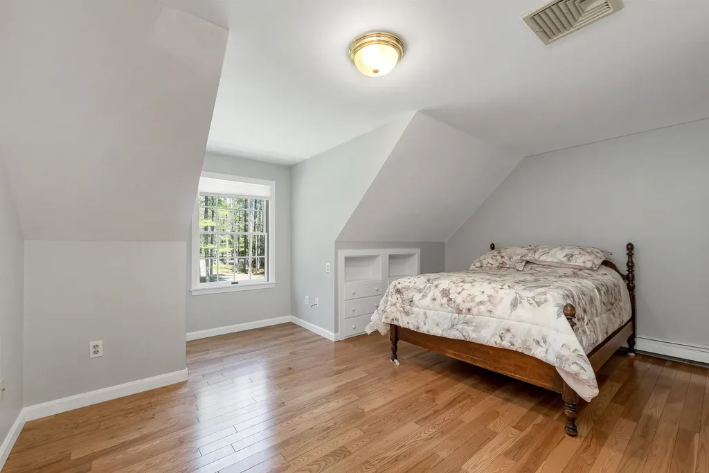 129 Woods Run Rollinsford NH 03869