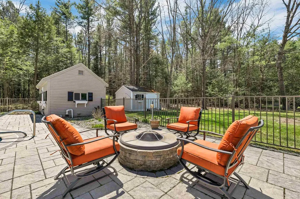 129 Woods Run Rollinsford NH 03869