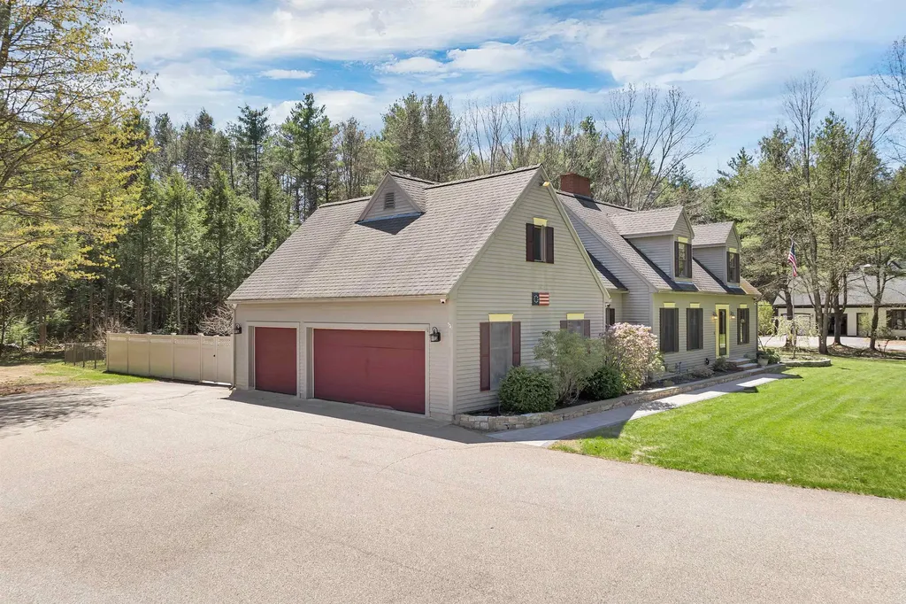 129 Woods Run Rollinsford NH 03869