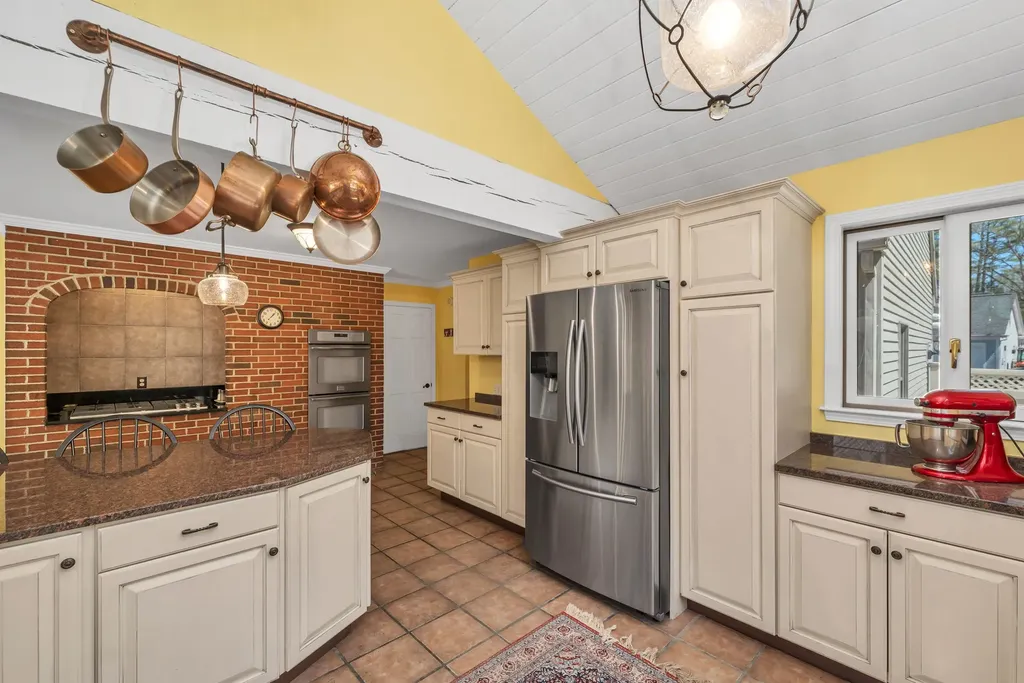 129 Woods Run Rollinsford NH 03869