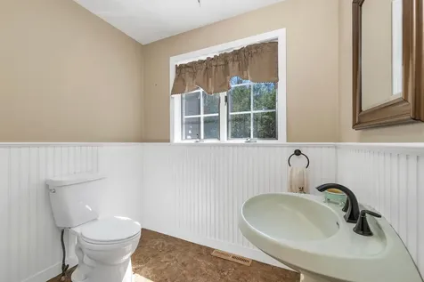 129 Woods Run Rollinsford NH 03869