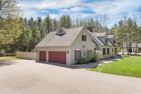 129 Woods Run Rollinsford NH 03869