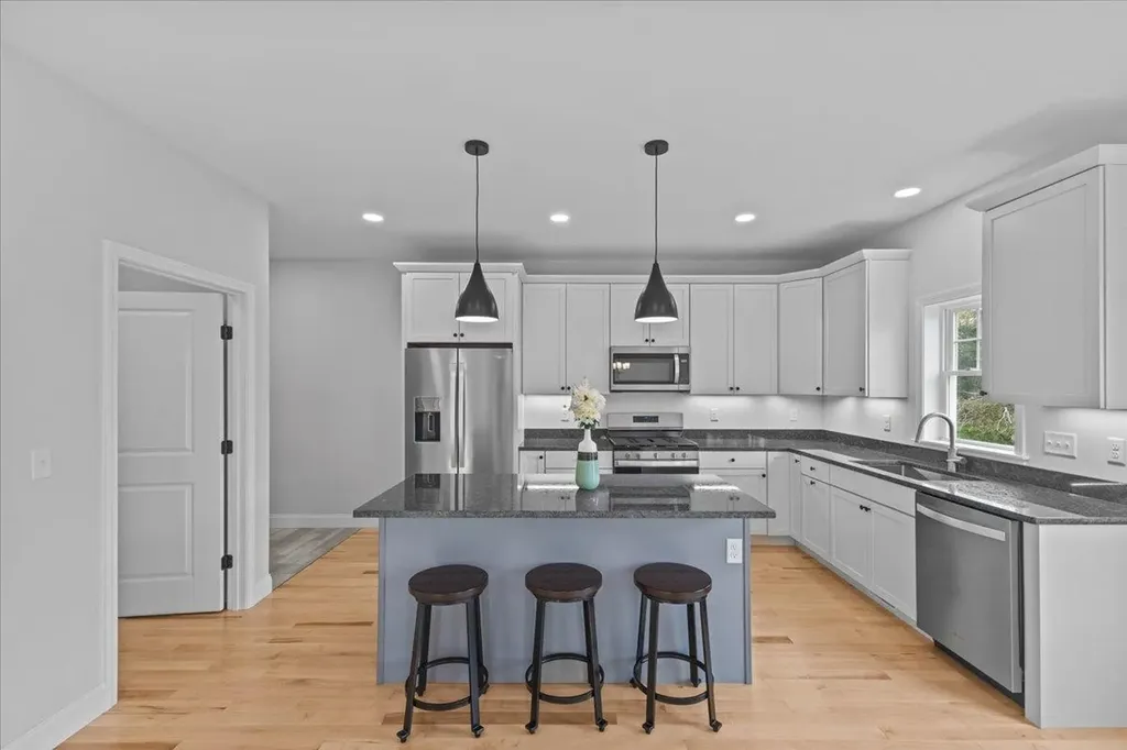 18 Walters Way Colchester VT 05446