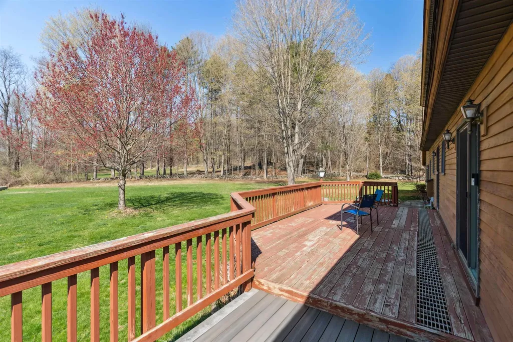 141 North Runway Road Weathersfield VT 05151