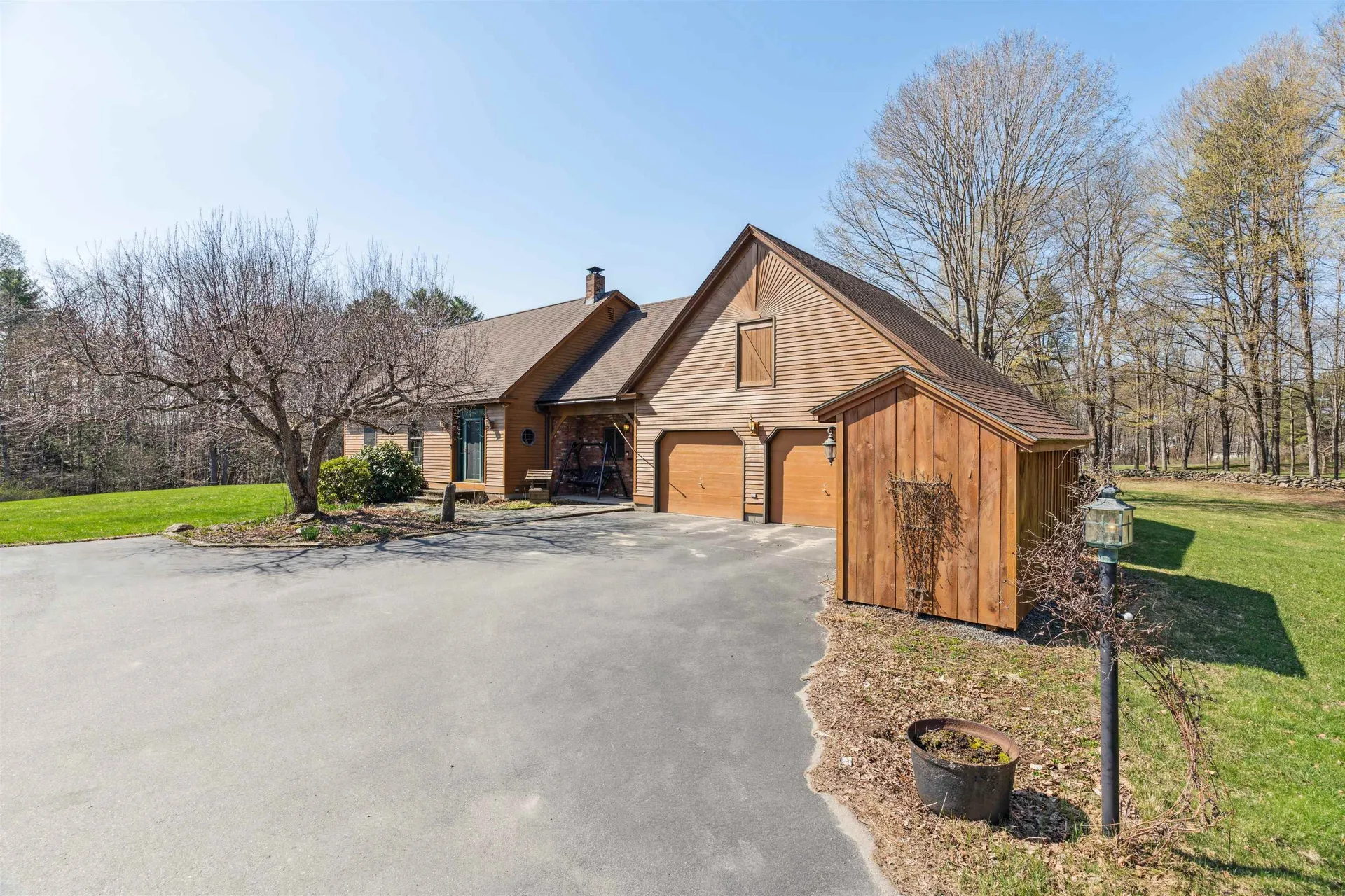 141 North Runway Road Weathersfield VT 05151