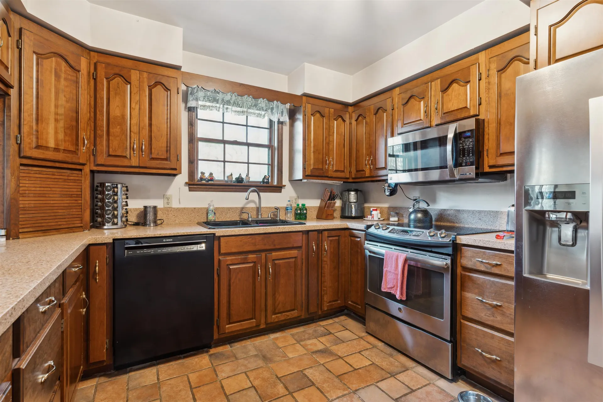 141 North Runway Road Weathersfield VT 05151