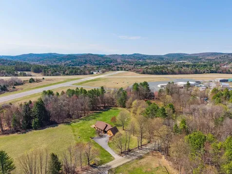 141 North Runway Road Weathersfield VT 05151