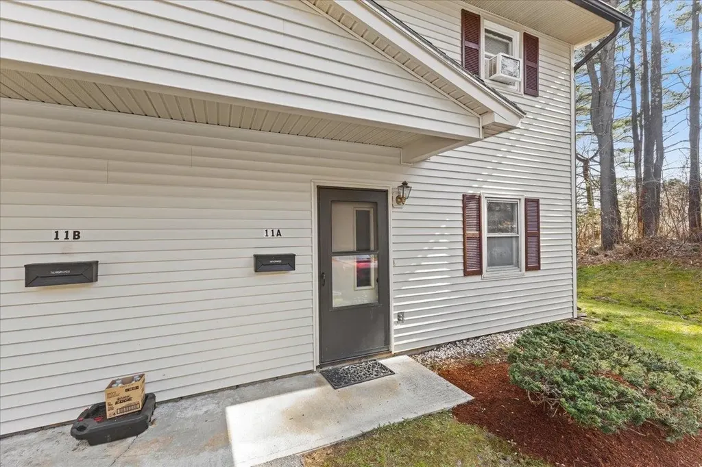 86 Pinecrest Drive Essex VT 05452