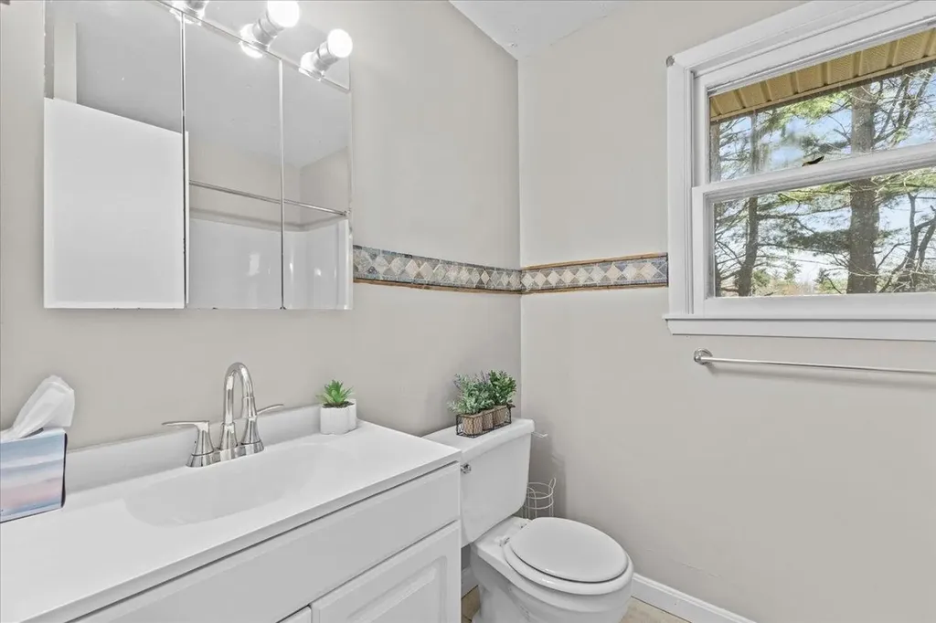 86 Pinecrest Drive Essex VT 05452