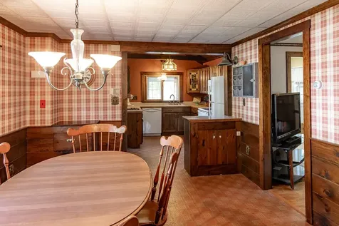 24 West Pine Street Plaistow NH 03865