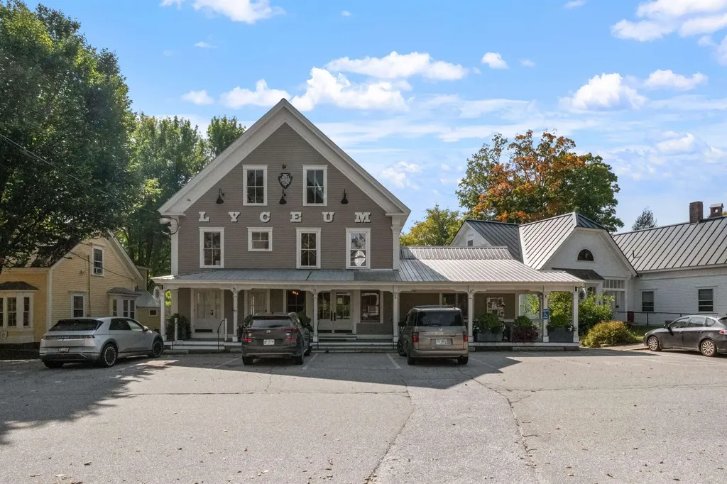 85 Main Street Tamworth NH 03886
