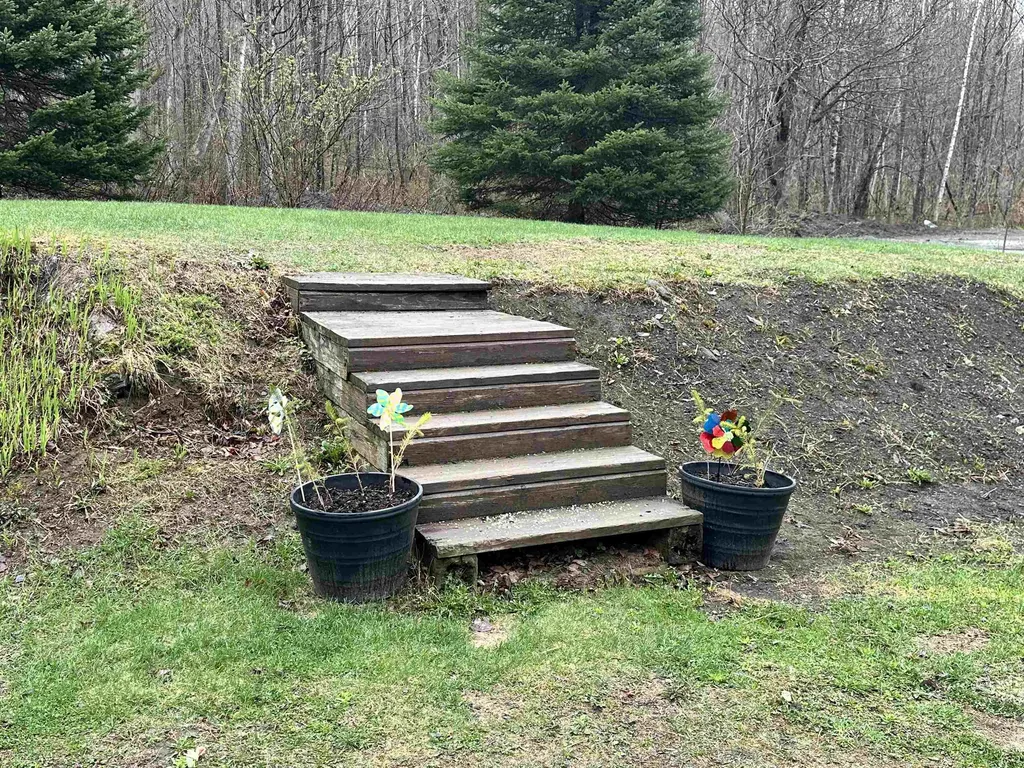 415 Buck Lake Road Woodbury VT 05681