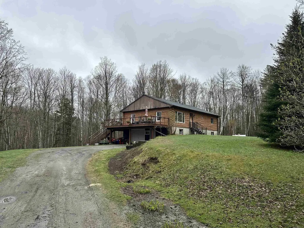 415 Buck Lake Road Woodbury VT 05681
