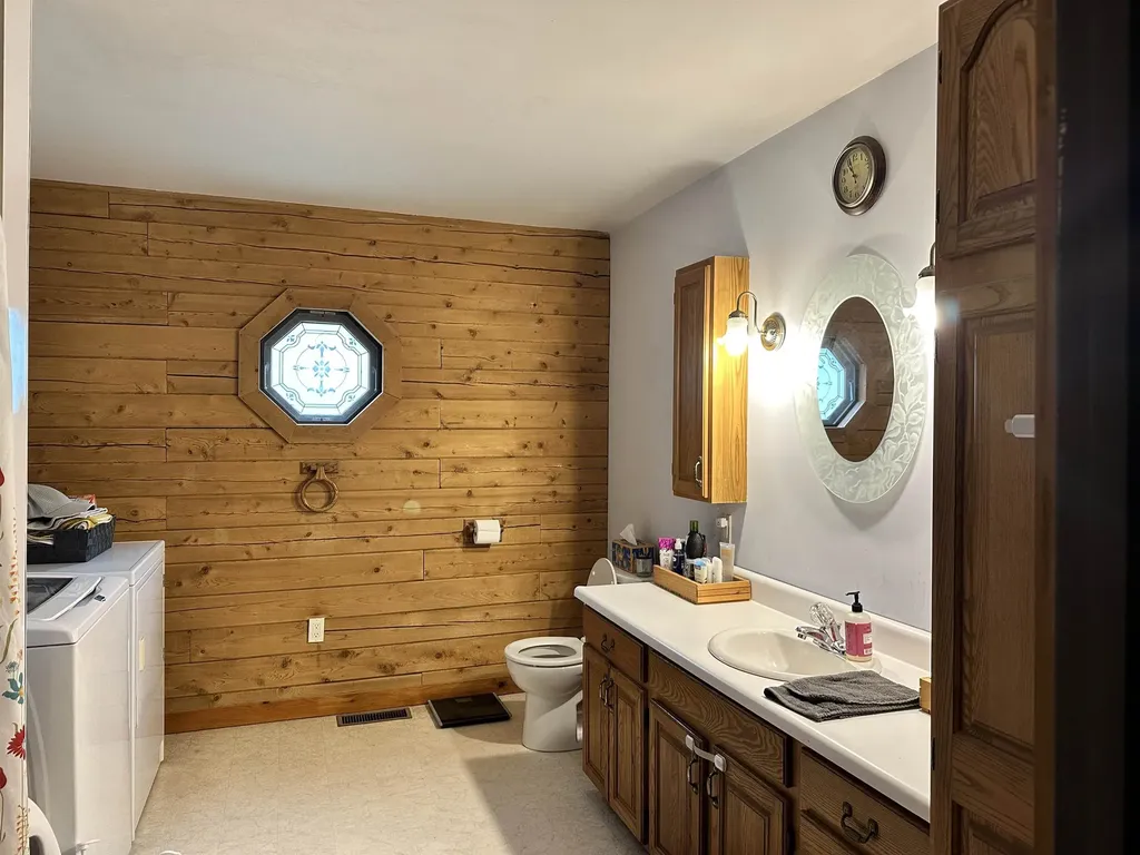 415 Buck Lake Road Woodbury VT 05681