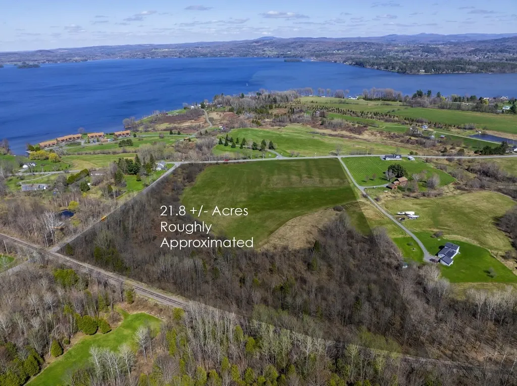 3003 Lake Road Newport Town VT 05857