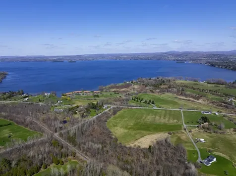 3003 Lake Road Newport Town VT 05857