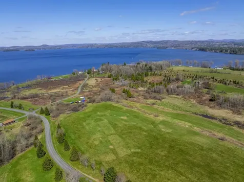 3003 Lake Road Newport Town VT 05857