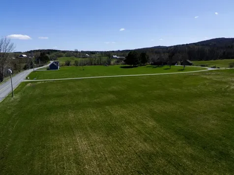 3003 Lake Road Newport Town VT 05857