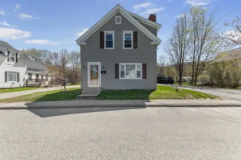 22 Jewel Street Gorham NH 03581