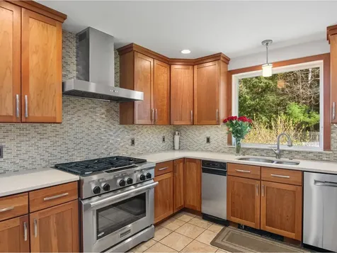 51 Partridge Way Shelburne VT 05482