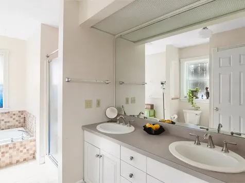 51 Partridge Way Shelburne VT 05482