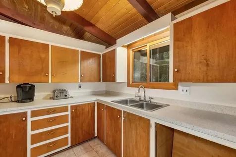 118 Suissevale Avenue Moultonborough NH 03254
