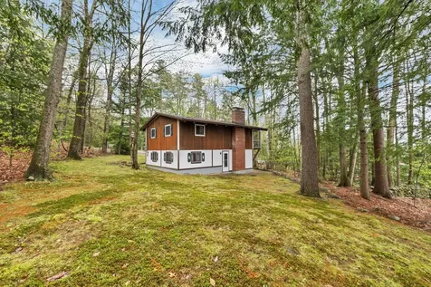 118 Suissevale Avenue Moultonborough NH 03254
