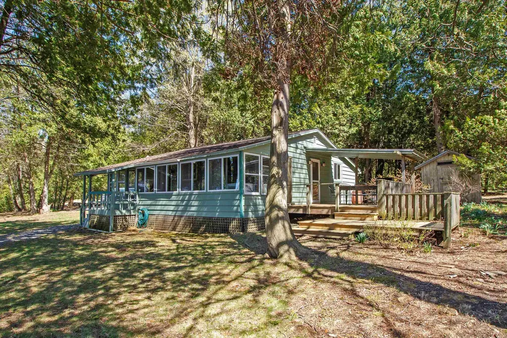 585 Cedarvale Lane North Hero VT 05474