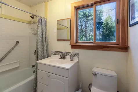 585 Cedarvale Lane North Hero VT 05474