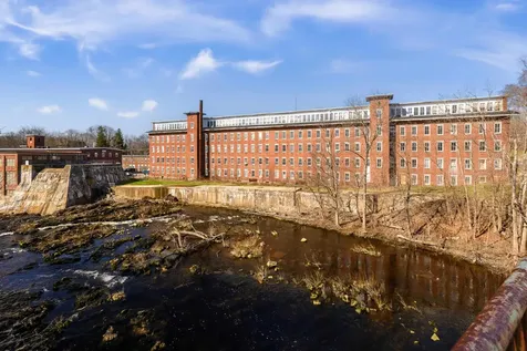 1 Front Street Rollinsford NH 03869