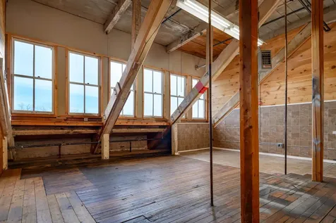 1 Front Street Rollinsford NH 03869