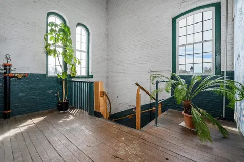 1 Front Street Rollinsford NH 03869