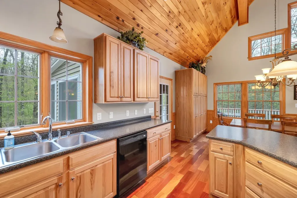 43 Oslo Street Moultonborough NH 03254