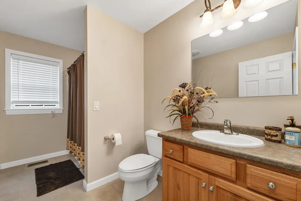 43 Oslo Street Moultonborough NH 03254