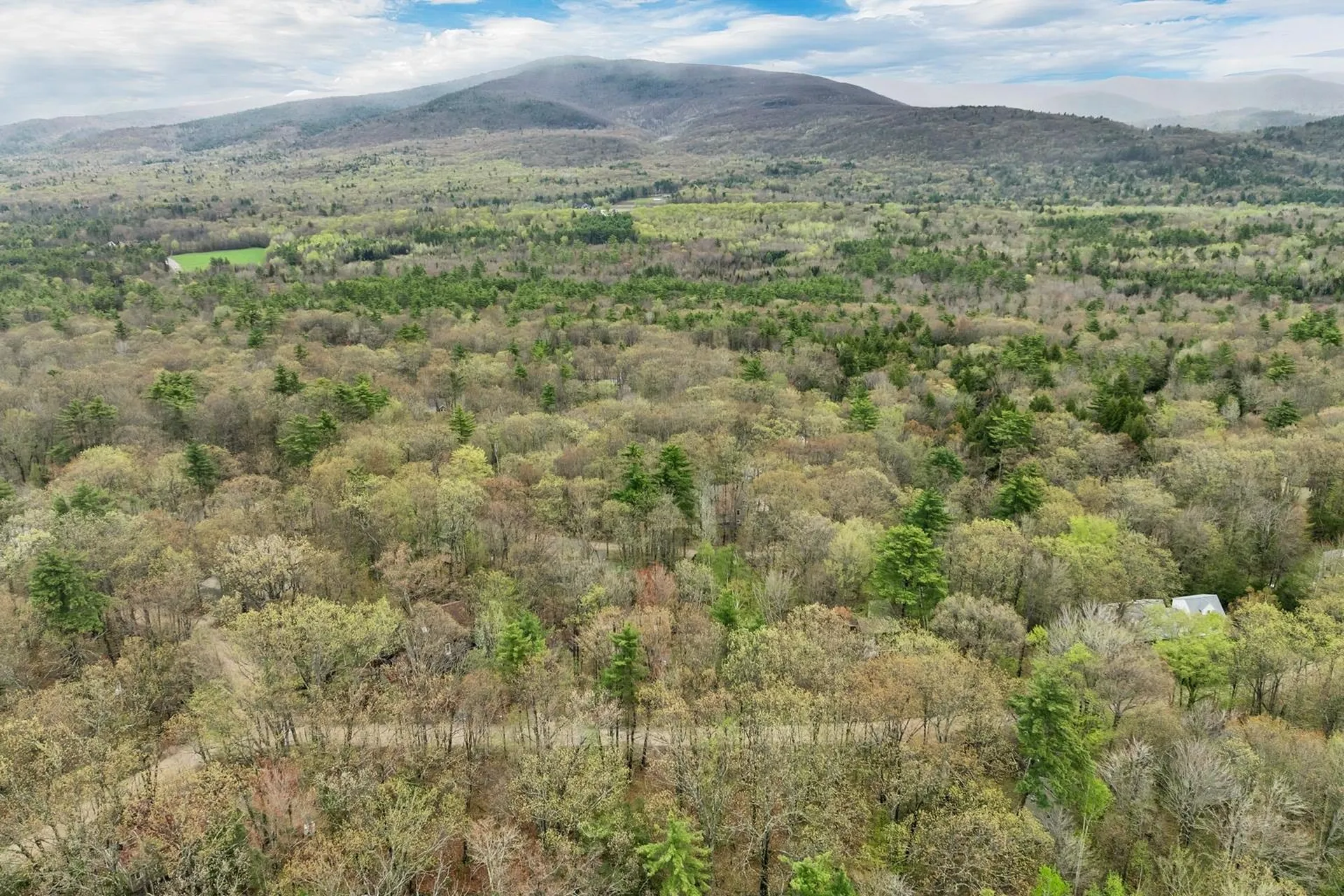 43 Oslo Street Moultonborough NH 03254