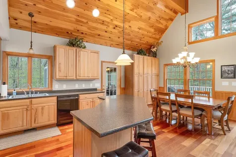 43 Oslo Street Moultonborough NH 03254