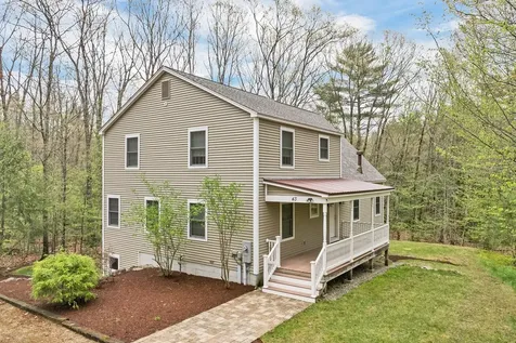 43 Oslo Street Moultonborough NH 03254