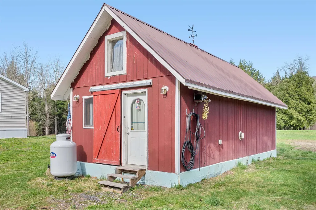 221 Haskins Terrace Berlin VT 05663