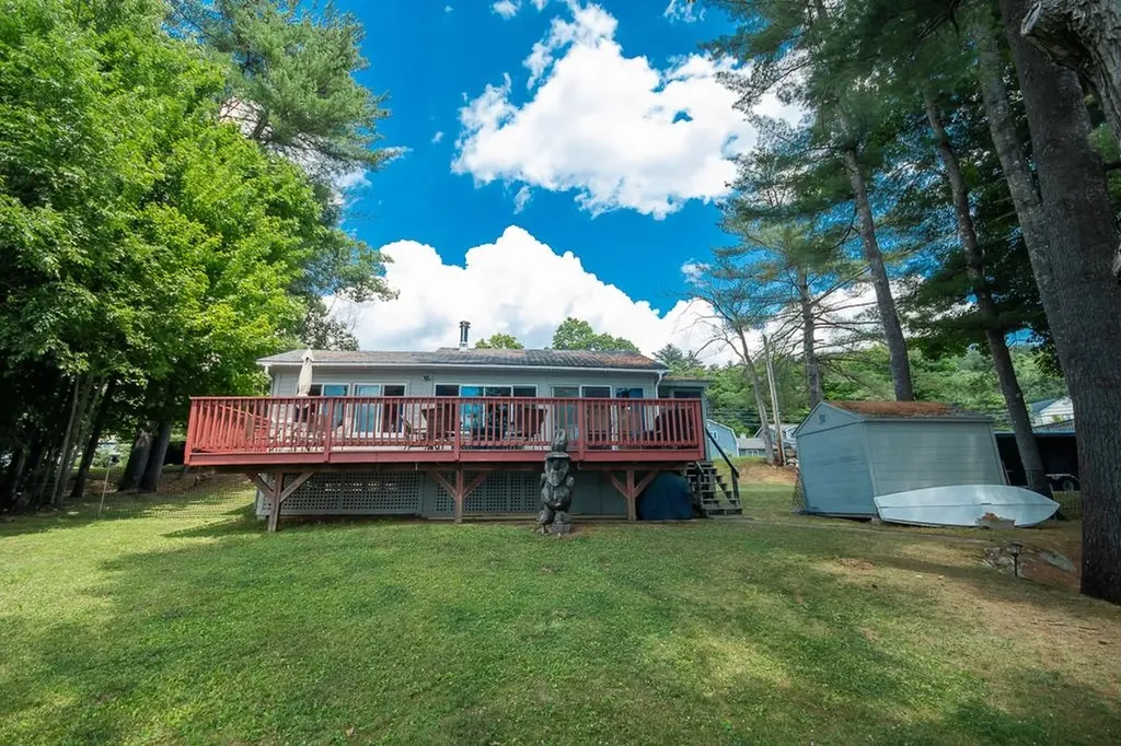 1087 Mayhew Turnpike Bridgewater NH 03222